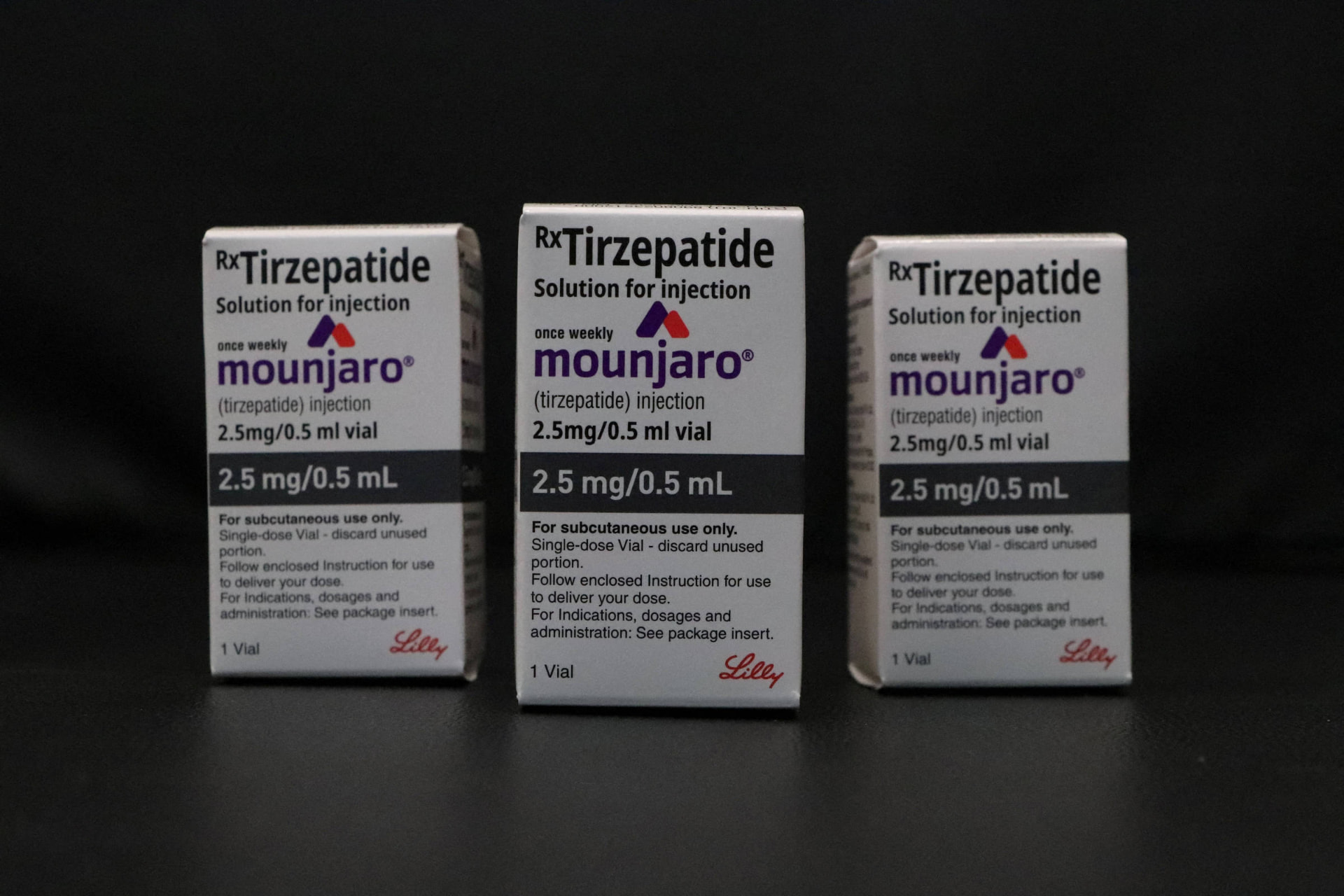 Três caixas do medicamento original